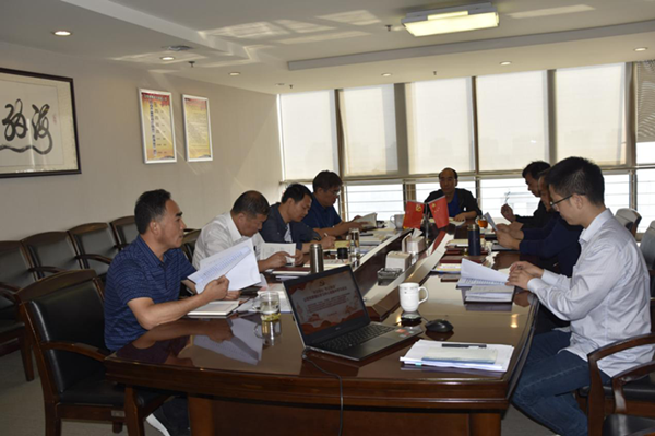 集團公司召開“不忘初心、牢記使命”主題教育黨委理論學習中心組集中學習會議